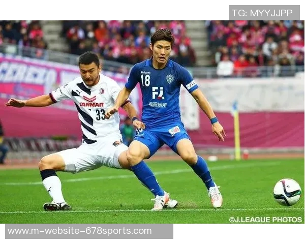 赞岐与福冈黄蜂激战正酣赛况分析与精彩瞬间回顾 赞岐与福冈黄蜂激战正酣赛况分析与精彩瞬间回顾