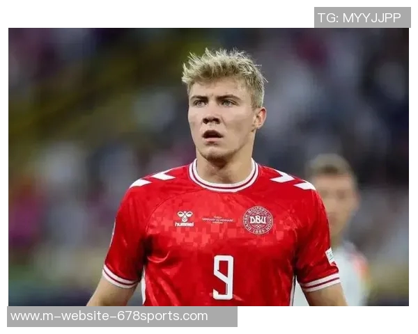 霍伊伦的传奇旅程探索她在艺术与人生中的无限可能性